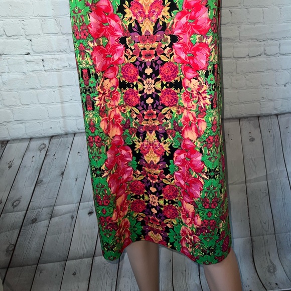 Madison Leigh Woman Green & Red Tropical Dress size 14W - Picture 3 of 11